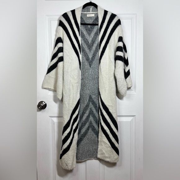 Anthropologie by Sleeping in snow cardigan kimono sweater - Picture 7 of 7